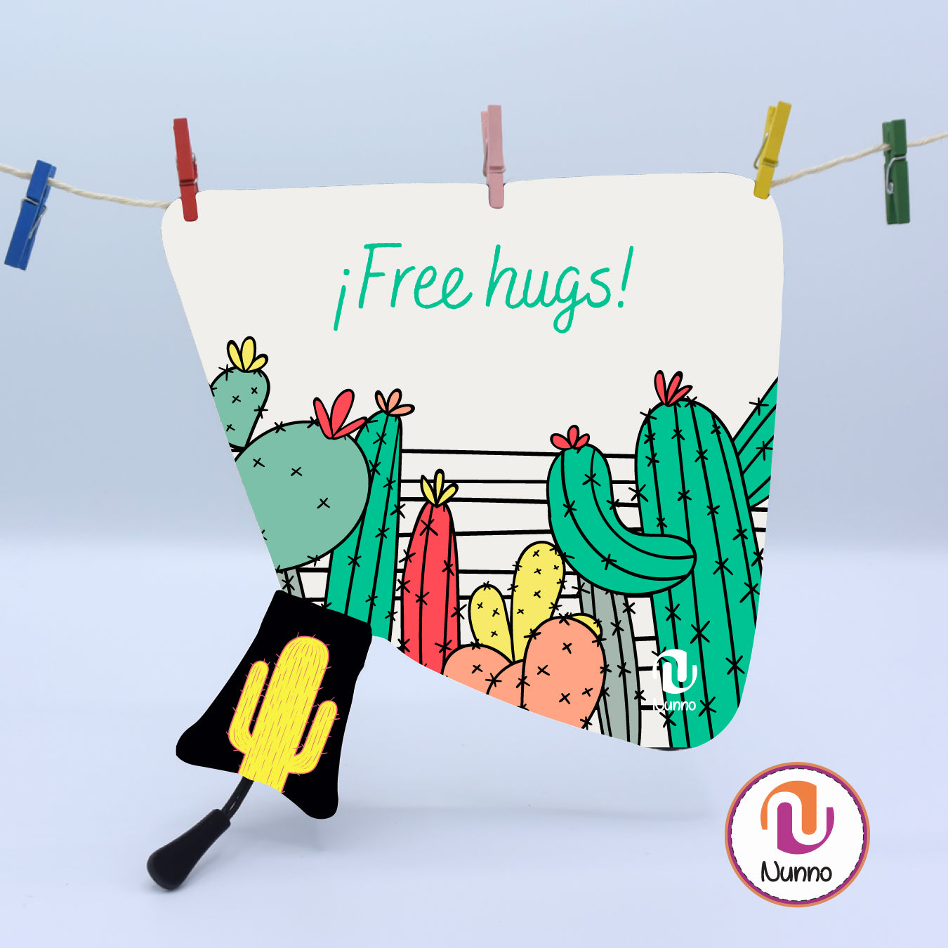Nunno 024 - Free Hugs